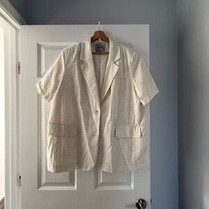 Cream Short Sleeve Blazer